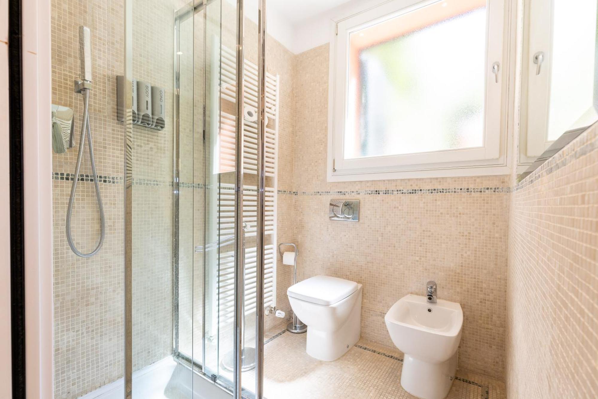 Isaia Garden -private Garden Bath Bolognarooms Hébergement de vacances Bologne